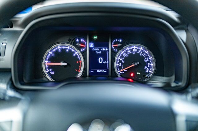 2023 Toyota 4Runner 4x4 Limited Leather Roof Nav BCam Red Deer AB