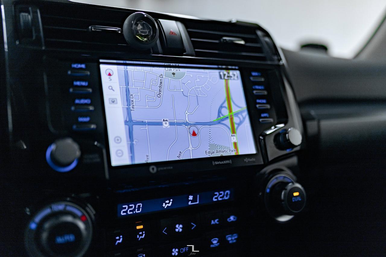 2023 Toyota 4Runner 4x4 TRD Off Road Leather Roof Nav BCam Red Deer AB