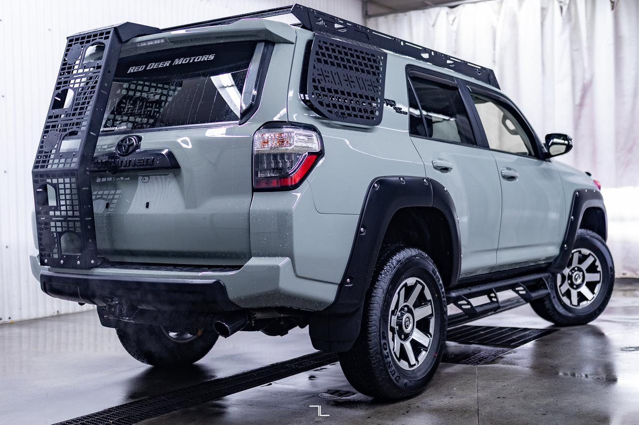 2023 Toyota 4Runner 4x4 TRD Off Road Leather Roof Nav BCam Red Deer AB