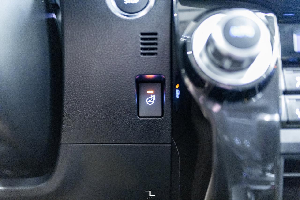 2023 Toyota 4Runner 4x4 TRD Off Road Leather Roof Nav BCam Red Deer AB