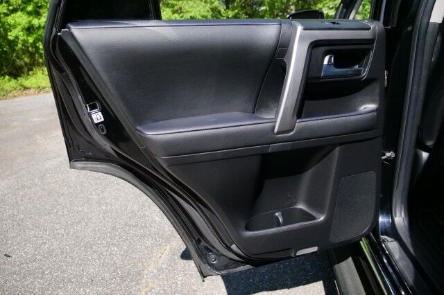 2023 Toyota 4Runner Limited 4WD / Adaptive Cruise / Cooled Seats! High Point NC