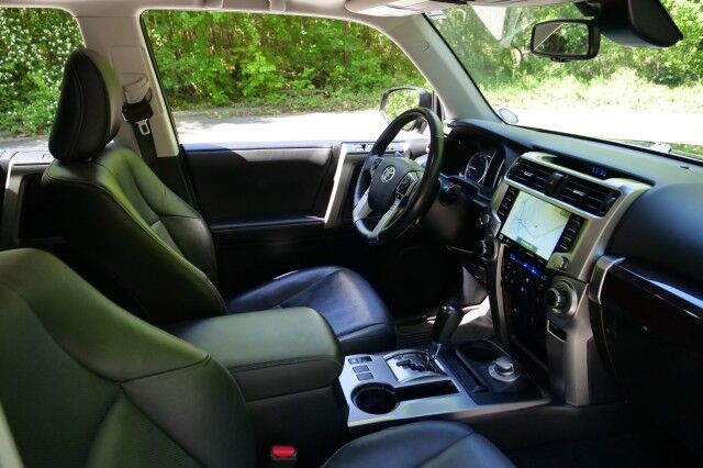 2023 Toyota 4Runner Limited 4WD / Adaptive Cruise / Cooled Seats! High Point NC