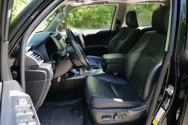 2023 Toyota 4Runner Limited 4WD / Adaptive Cruise / Cooled Seats! High Point NC