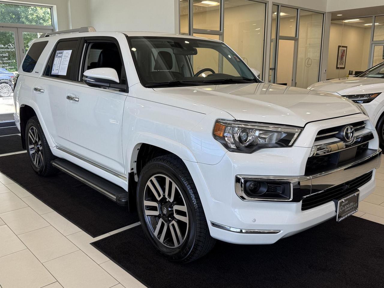 2023 Toyota 4Runner Limited 4WD photo