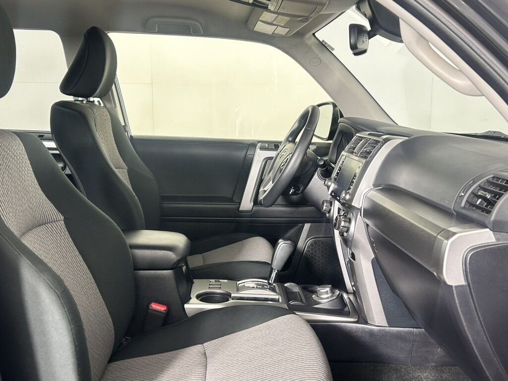 2023 Toyota 4Runner SR5 4WD w/Nav/Premium Audio Maumee OH