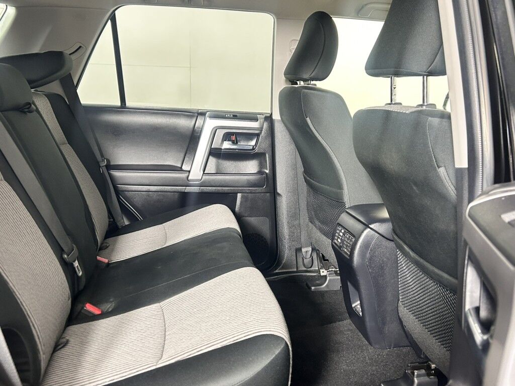 2023 Toyota 4Runner SR5 4WD w/Nav/Premium Audio Maumee OH