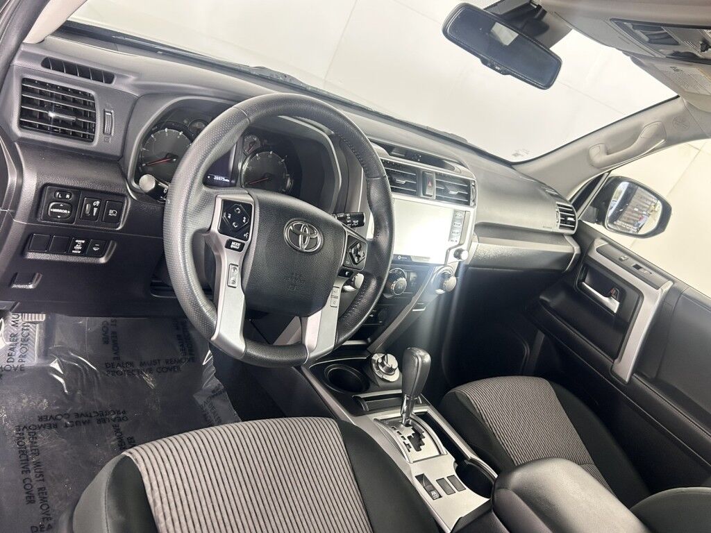 2023 Toyota 4Runner SR5 4WD w/Nav/Premium Audio Maumee OH