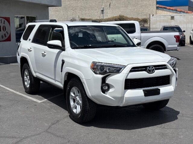 2023 Toyota 4Runner SR5 w/ 3rd Row Seating