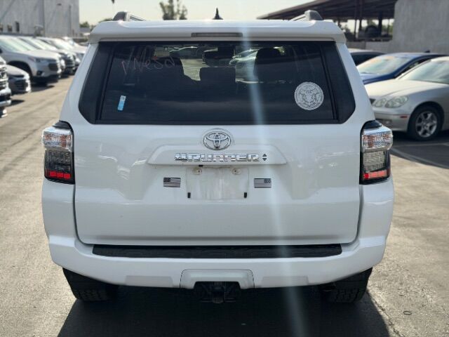 2023 Toyota 4Runner SR5 w/ 3rd Row Seating