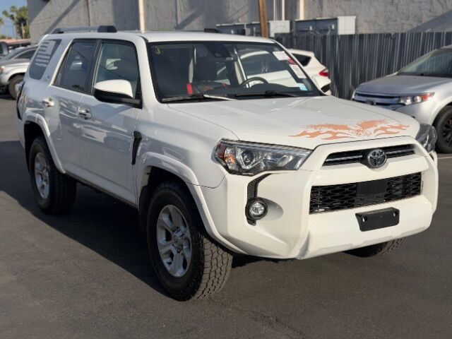 2023 Toyota 4Runner SR5 w/ 3rd Row Seating