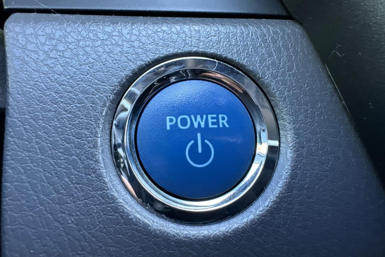 2023 Toyota Camry Hybrid LE Roseville CA