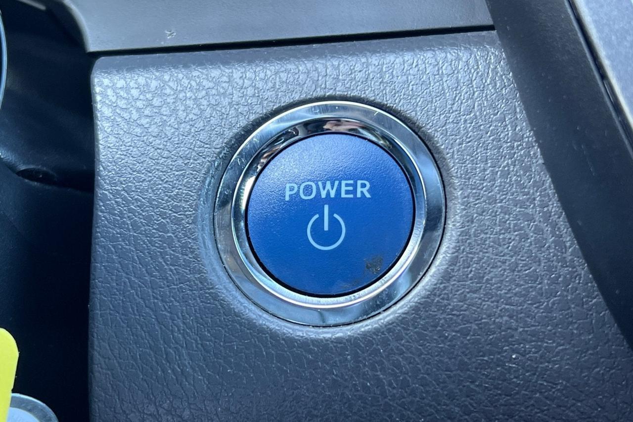 2023 Toyota Camry Hybrid LE Roseville CA