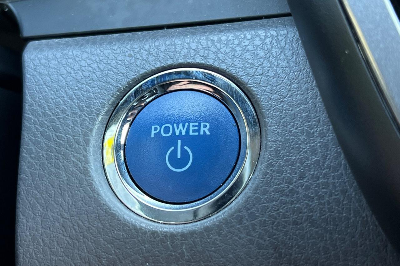 2023 Toyota Camry Hybrid LE Roseville CA