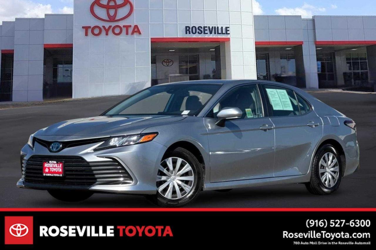 2023 Toyota Camry Hybrid LE