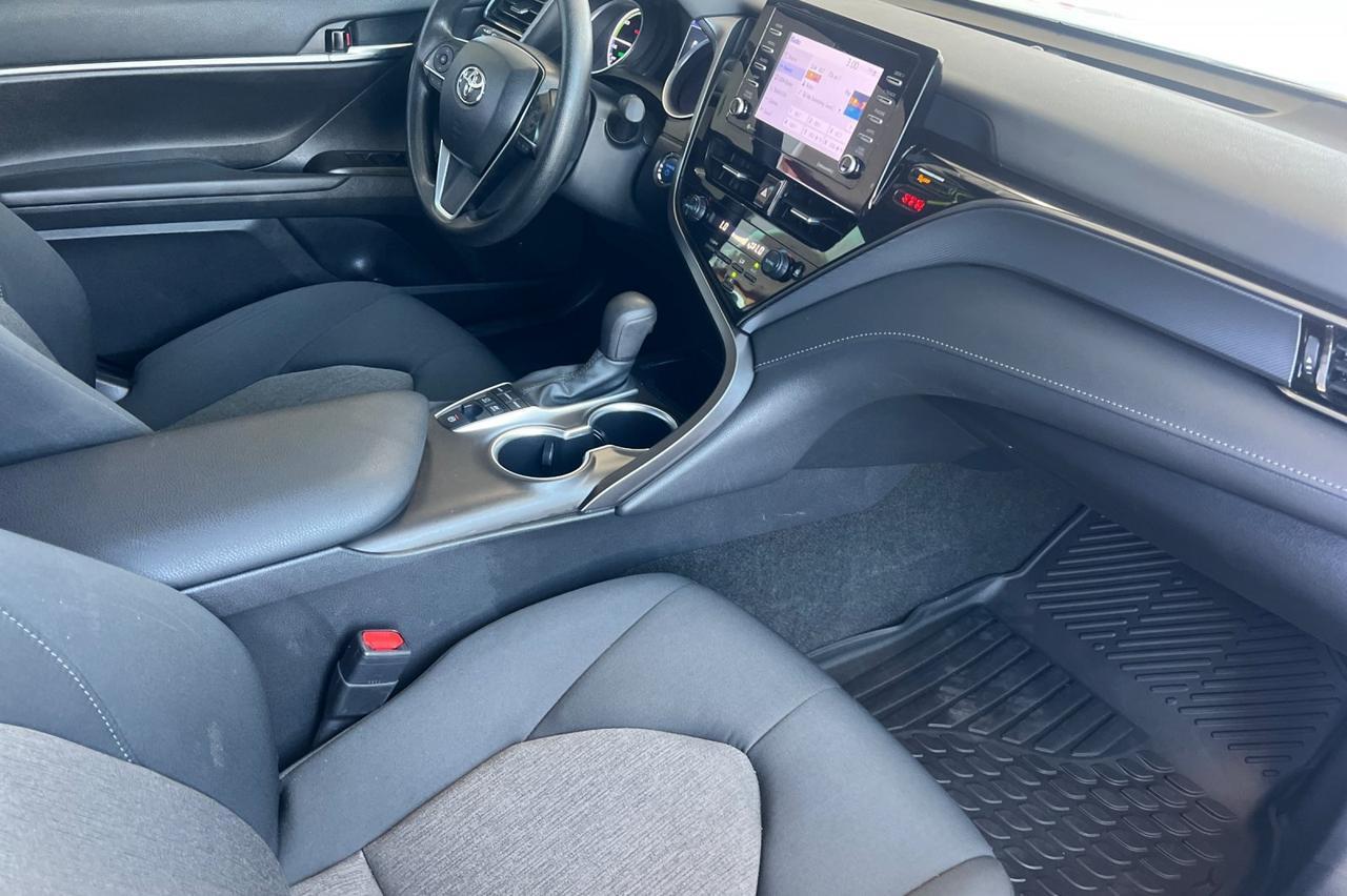 2023 Toyota Camry Hybrid LE Ontario OR