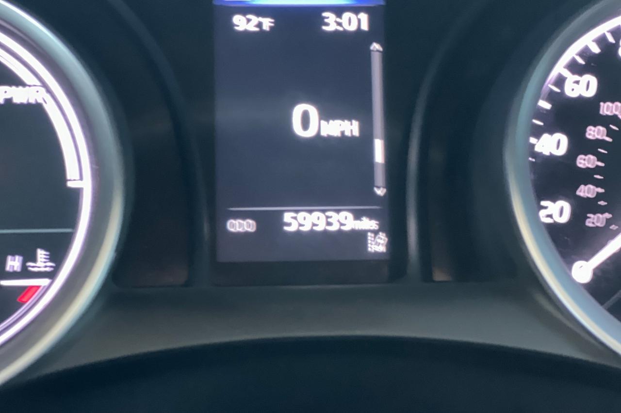 2023 Toyota Camry Hybrid LE Ontario OR
