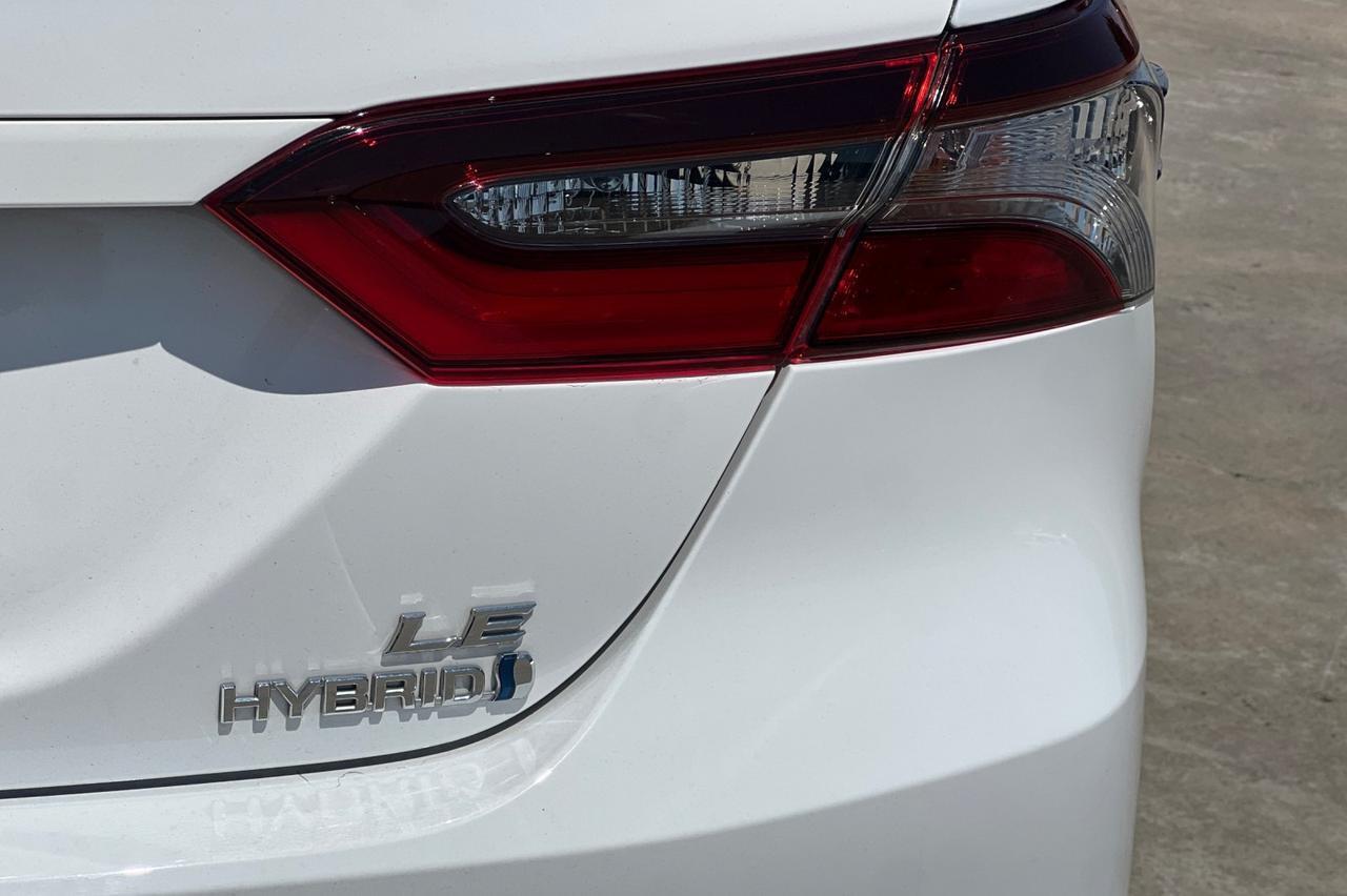 2023 Toyota Camry Hybrid LE Ontario OR