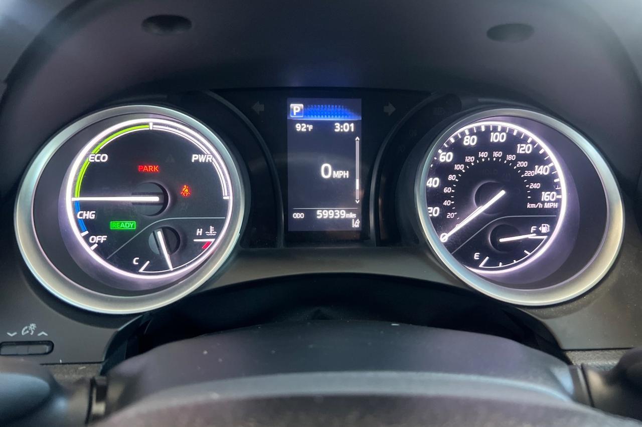 2023 Toyota Camry Hybrid LE Ontario OR