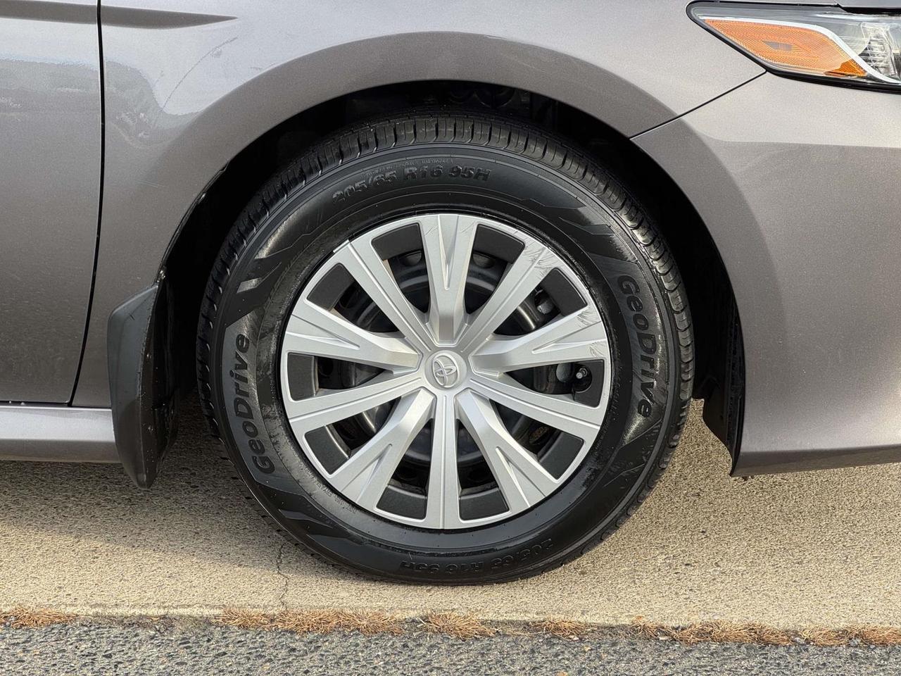 2023 Toyota Camry Hybrid LE Fredericksburg VA