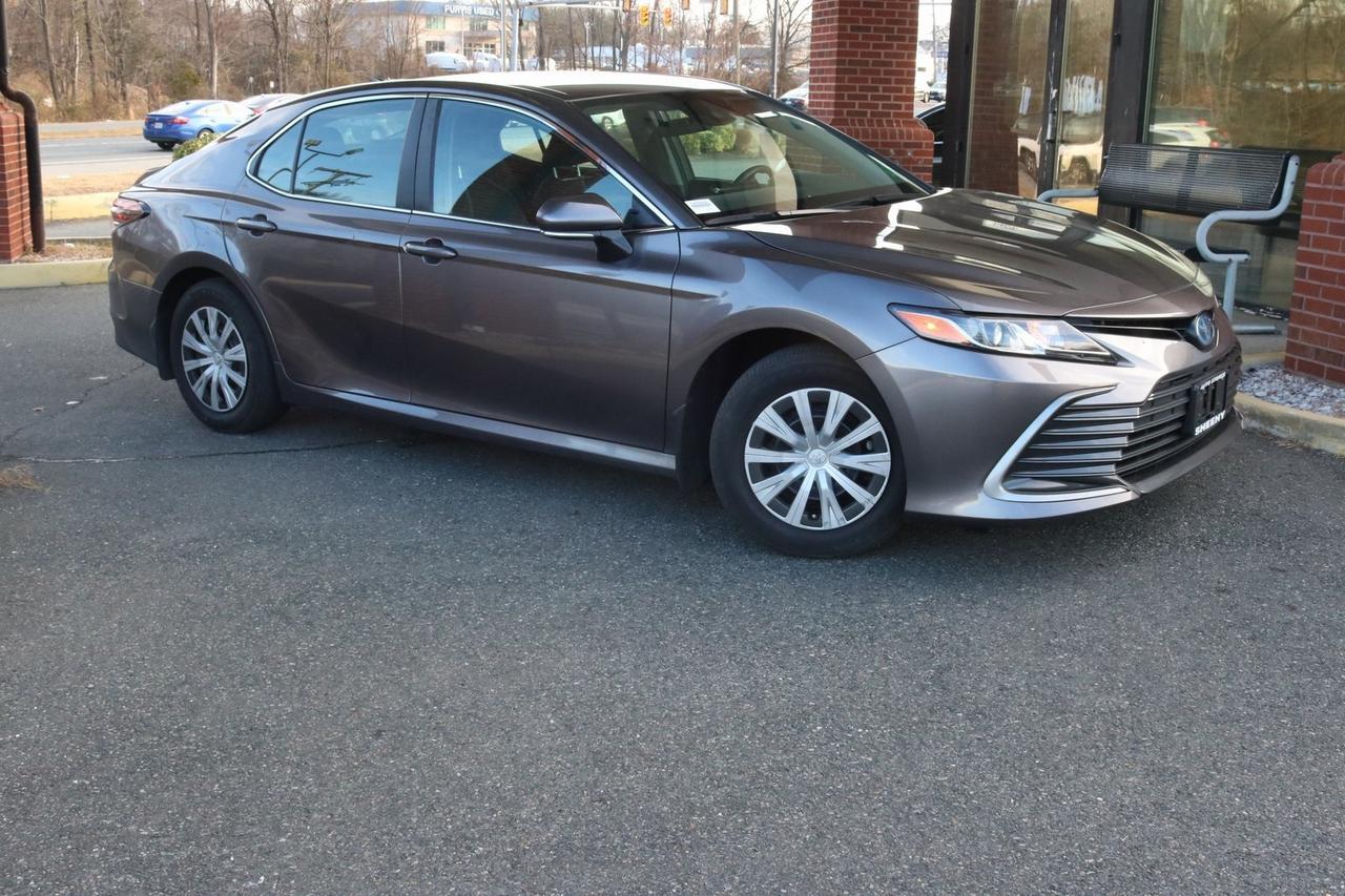 2023 Toyota Camry Hybrid LE