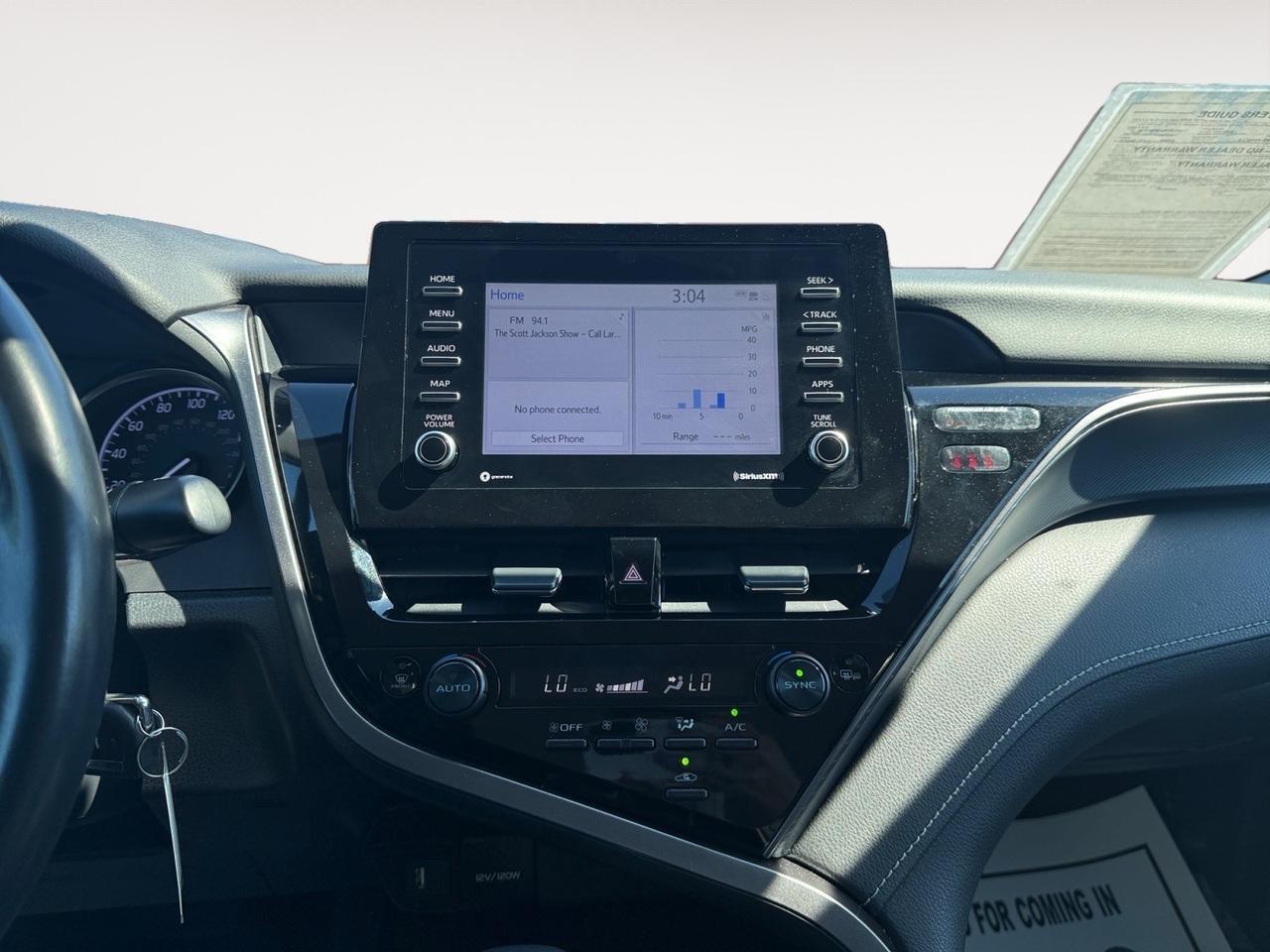 2023 Toyota Camry Hybrid SE Nightshade, APPLE CARPLAY/ANDROID AUTO, POWER MIRRORS, BACKUP CAMERA, AUTOMATIC HEADLIGHTS, KEYLESS ENTRY, ONLY 1 OWNER, CLEAN CARFAX, SUPER CLEAN, ELECTRIC WHEN YOU WANT IT, GAS WHEN YOU NEED IT! Norfolk VA