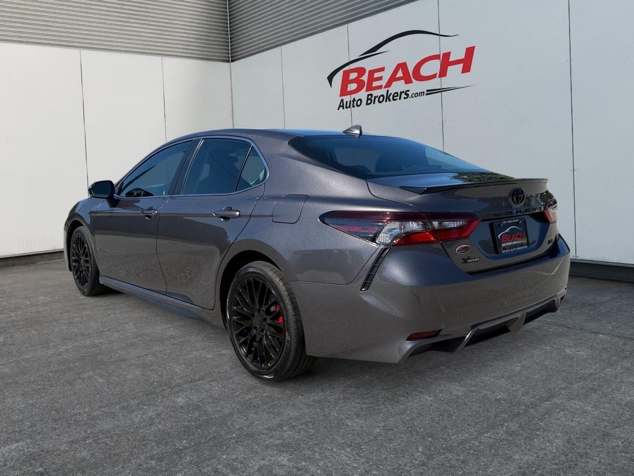 2023 Toyota Camry Hybrid SE Nightshade, APPLE CARPLAY/ANDROID AUTO, POWER MIRRORS, BACKUP CAMERA, AUTOMATIC HEADLIGHTS, KEYLESS ENTRY, ONLY 1 OWNER, CLEAN CARFAX, SUPER CLEAN, ELECTRIC WHEN YOU WANT IT, GAS WHEN YOU NEED IT! Norfolk VA