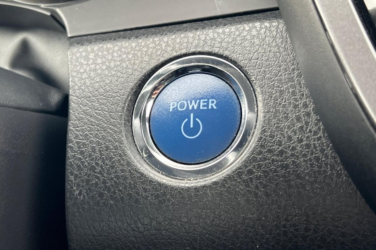 2023 Toyota Camry Hybrid SE Nightshade Roseville CA