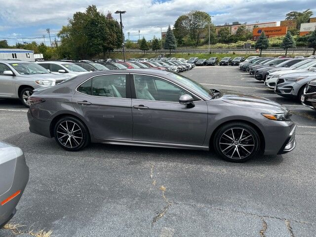 2023 Toyota Camry Hybrid SE Worcester MA
