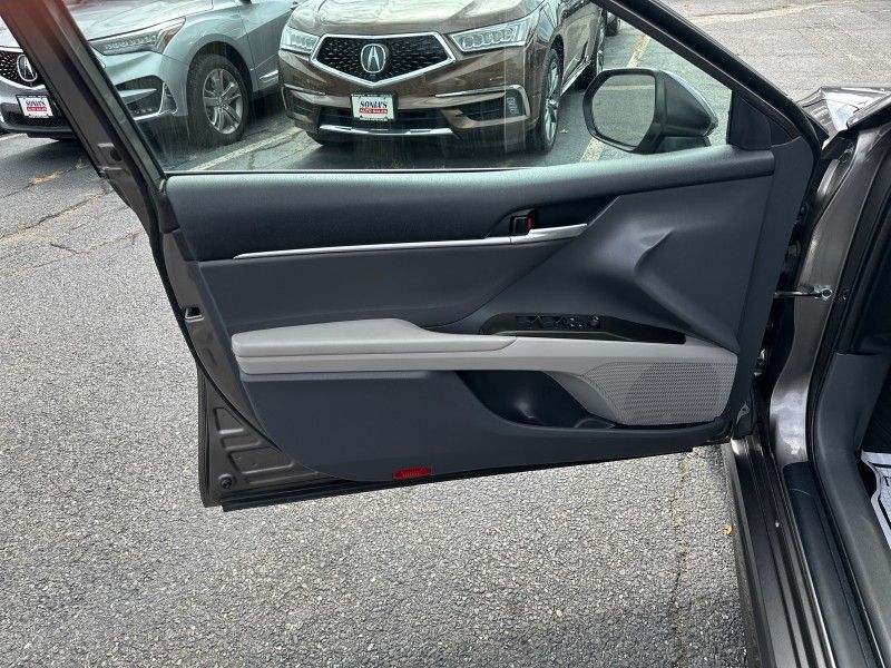 2023 Toyota Camry Hybrid SE Worcester MA