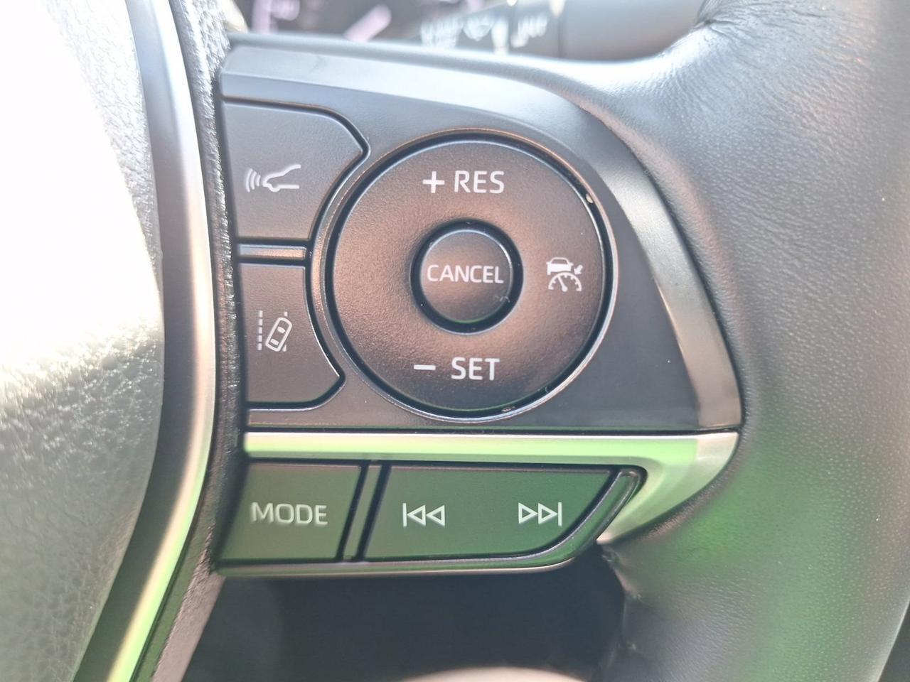 2023 Toyota Camry Hybrid XLE Hurst TX
