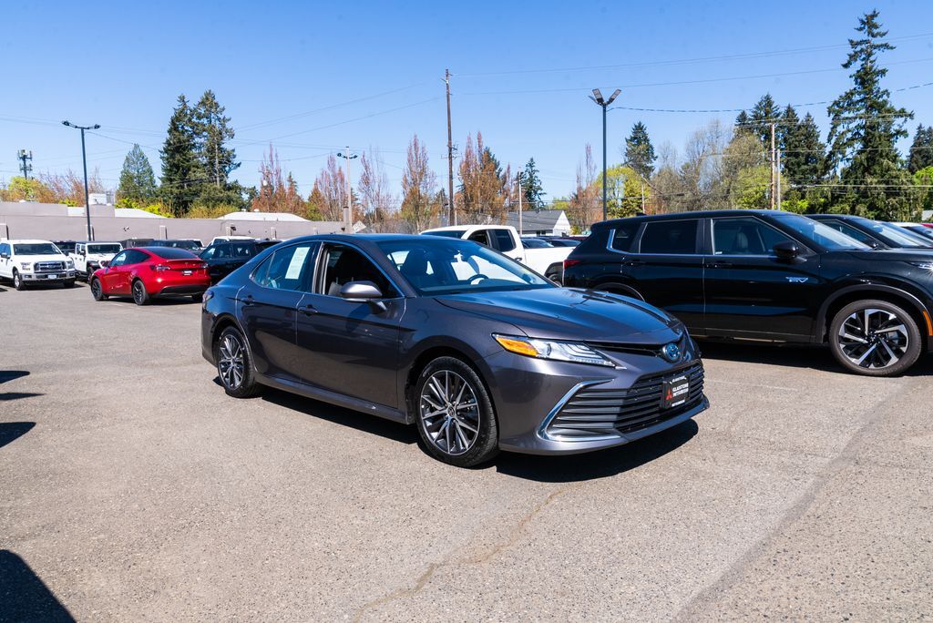 2023 Toyota Camry Hybrid XLE Milwaukie OR