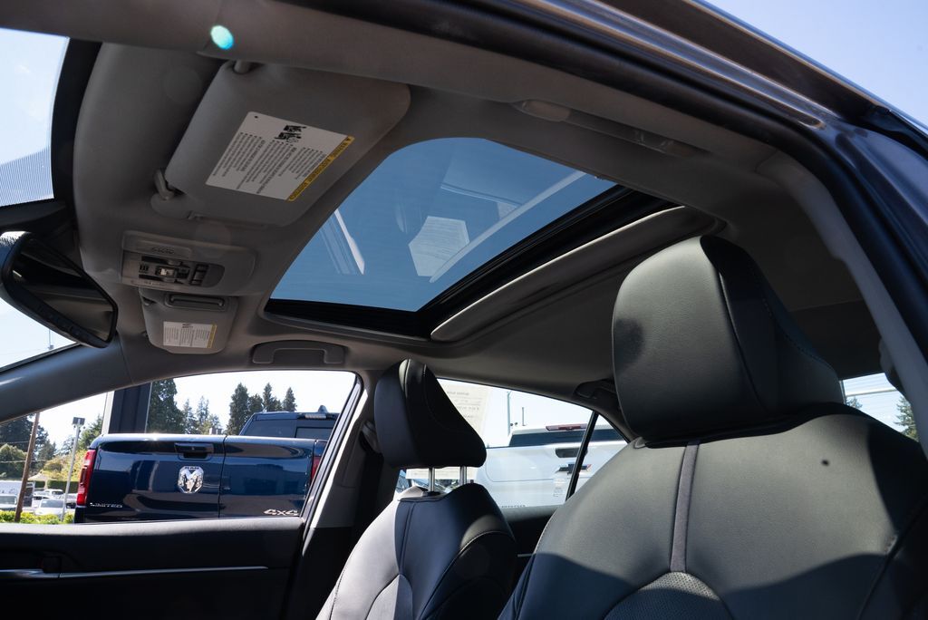 2023 Toyota Camry Hybrid XLE Milwaukie OR