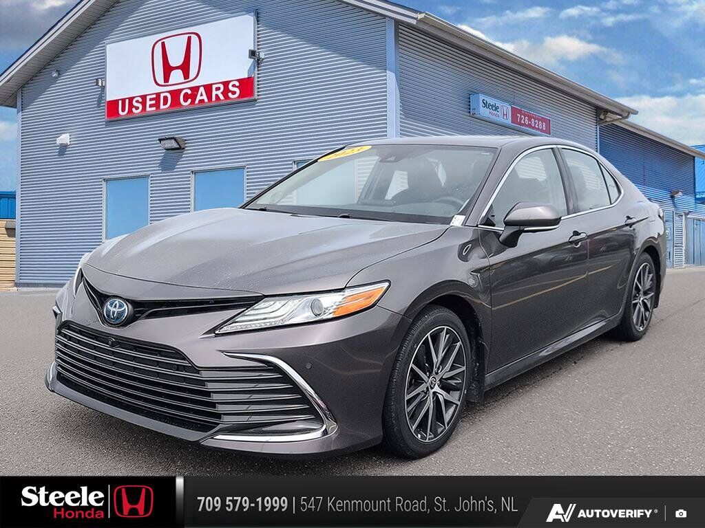 2023 Toyota Camry Hybrid XLE