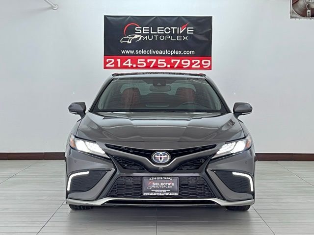 2023 Toyota Camry Hybrid XSE