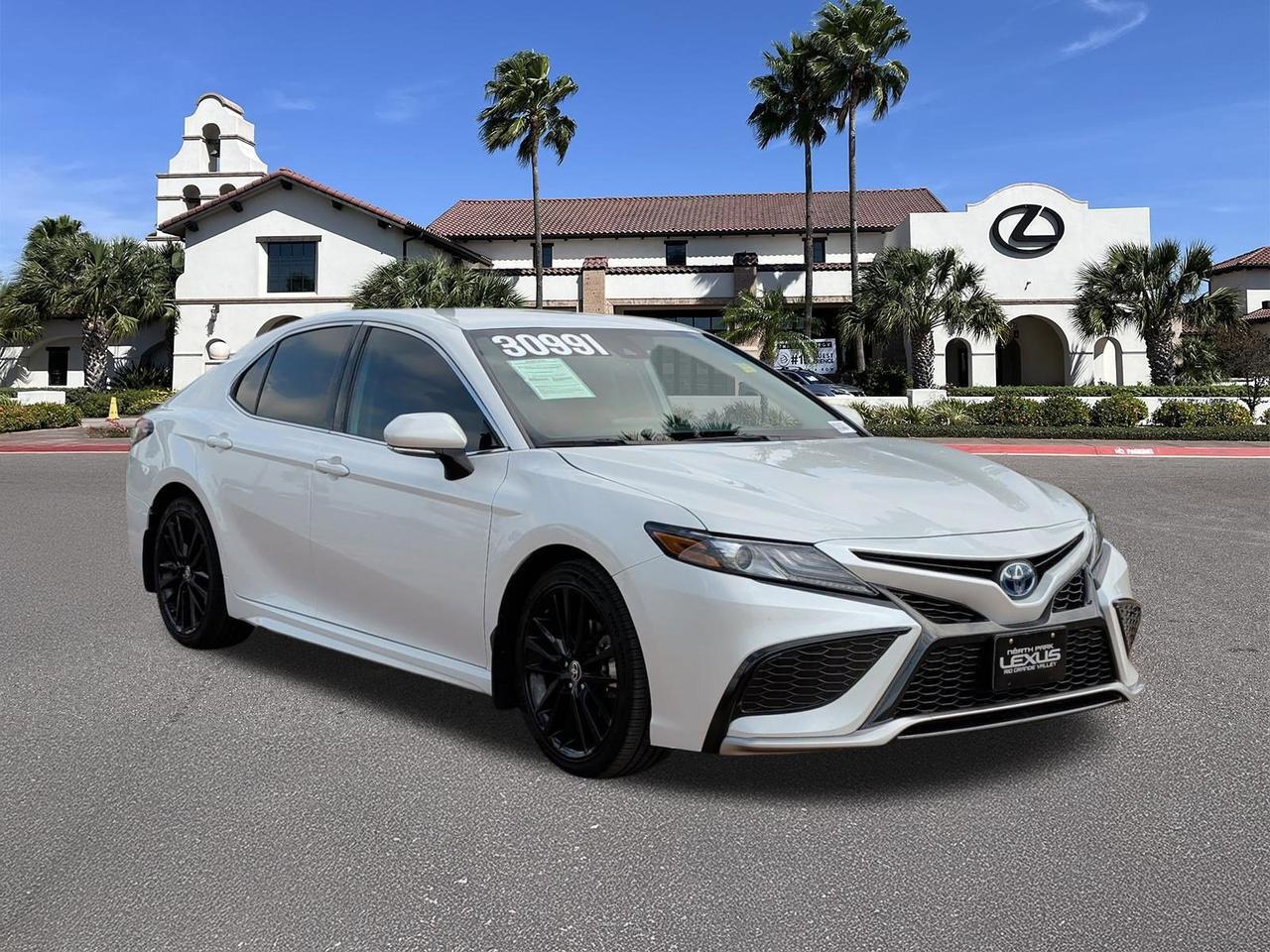 2023 Toyota Camry Hybrid XSE