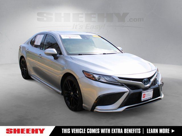2023 Toyota Camry Hybrid XSE