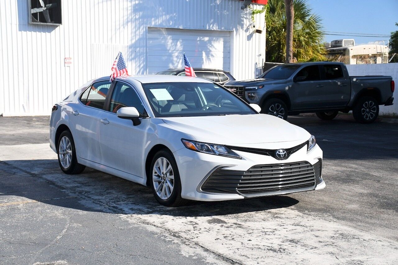 2023 Toyota Camry LE