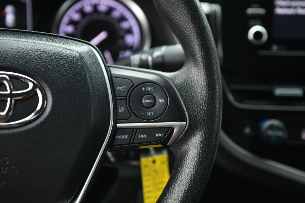 2023 Toyota Camry LE Doral FL