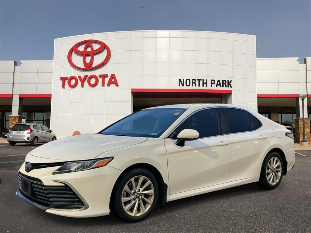 2023 Toyota Camry LE