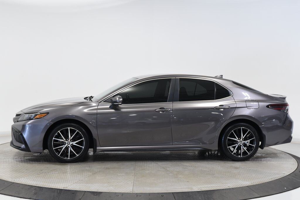 2023 Toyota Camry SE Akron OH