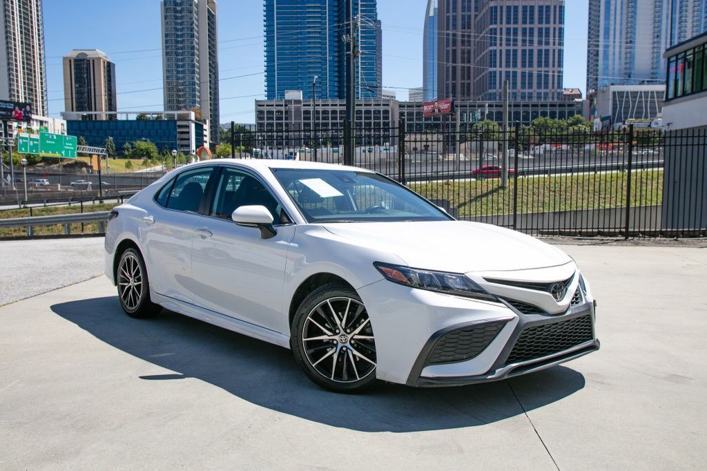 2023 Toyota Camry SE