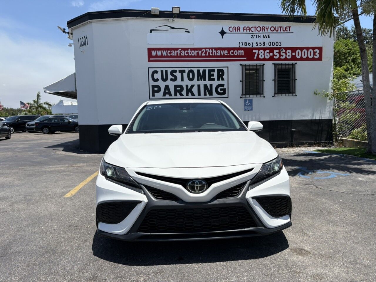 2023 Toyota Camry SE