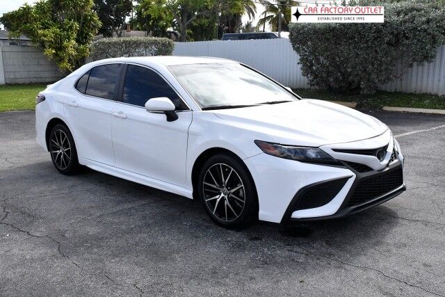 2023 Toyota Camry SE