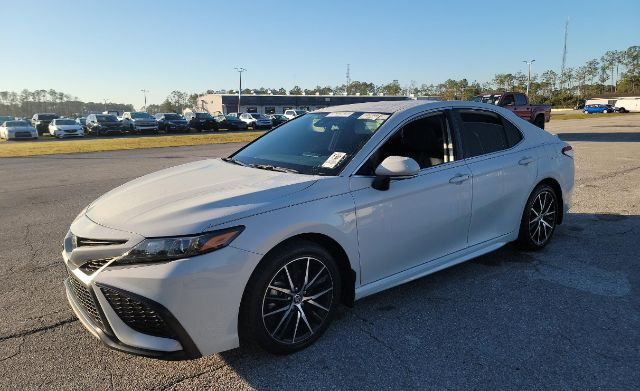 2023 Toyota Camry SE Nightshade Edition