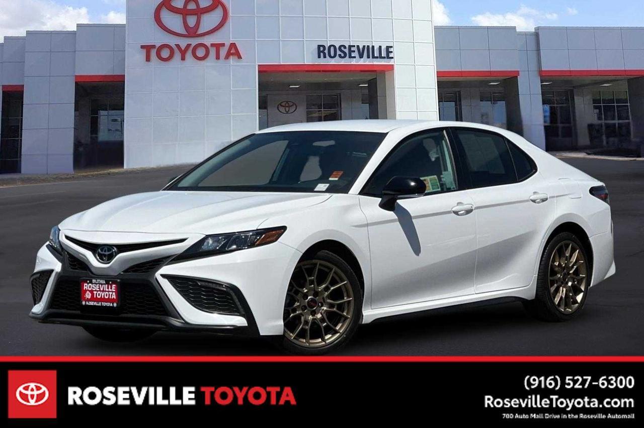 2023 Toyota Camry SE Nightshade