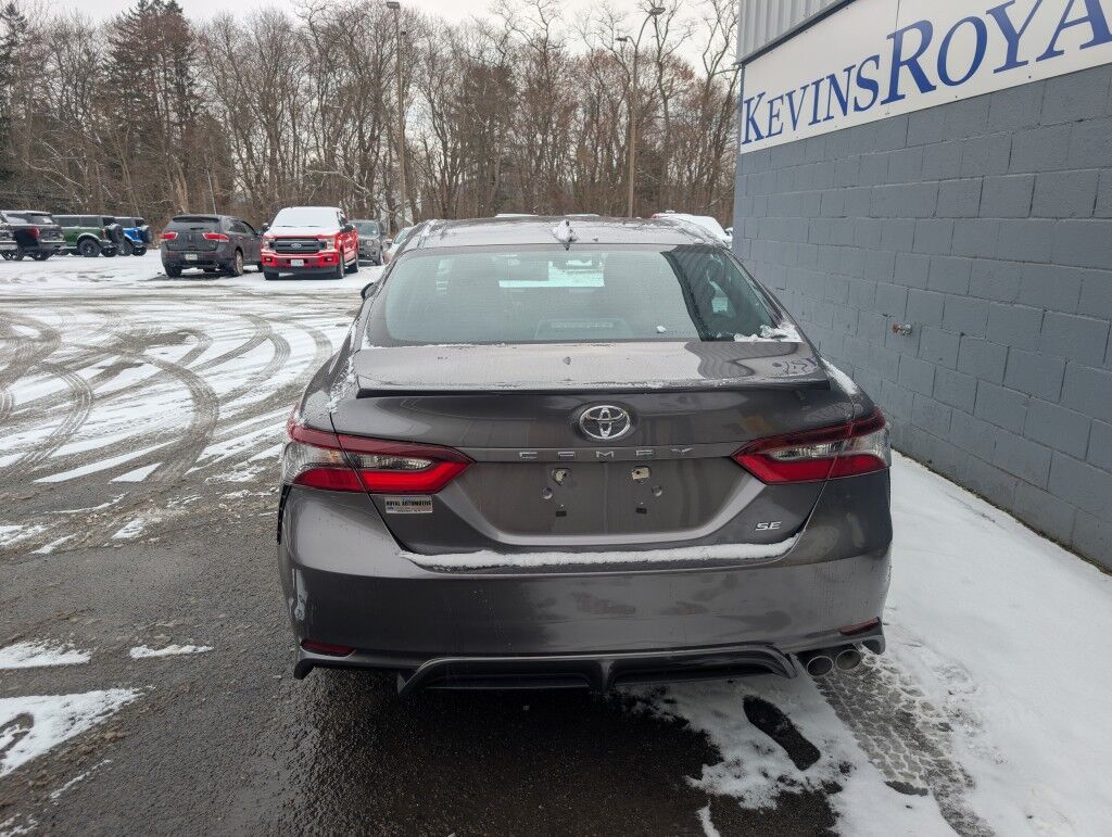 2023 Toyota Camry SE Vestal NY