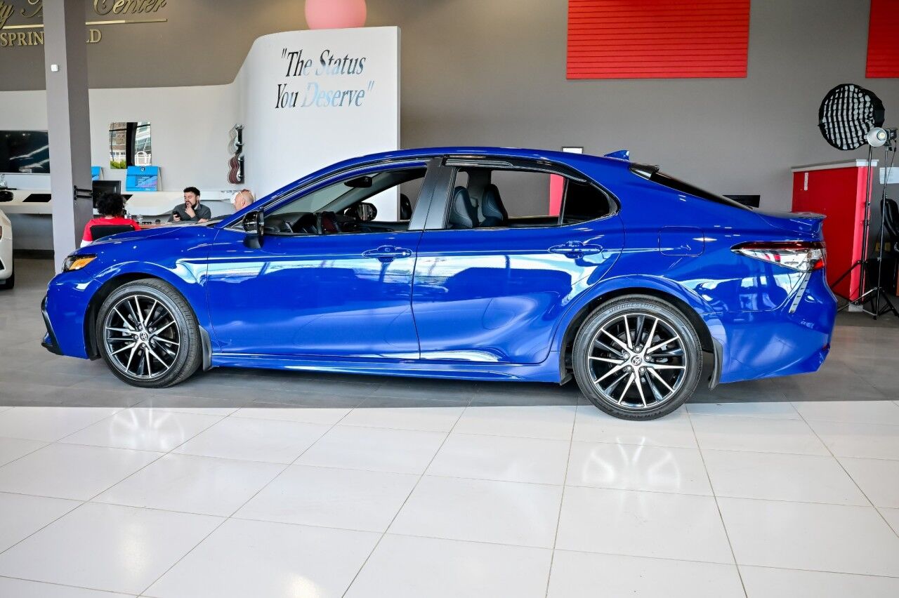 2023 Toyota Camry SE, Power Sunroof, Cold Weather and Convenience Pkg Springfield NJ