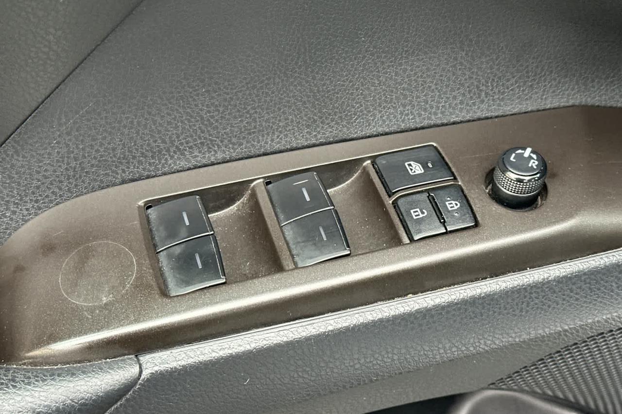 2023 Toyota Camry SE Roseville CA