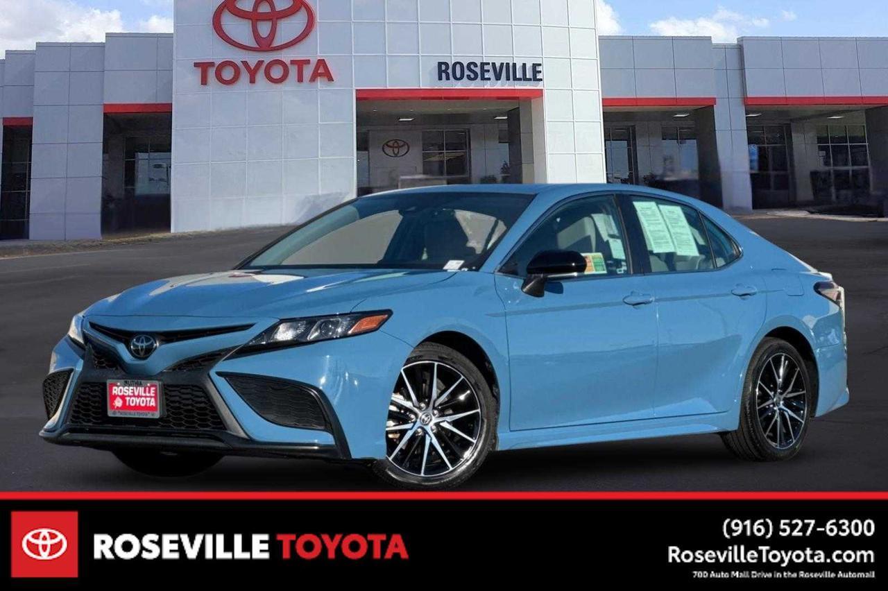 2023 Toyota Camry SE