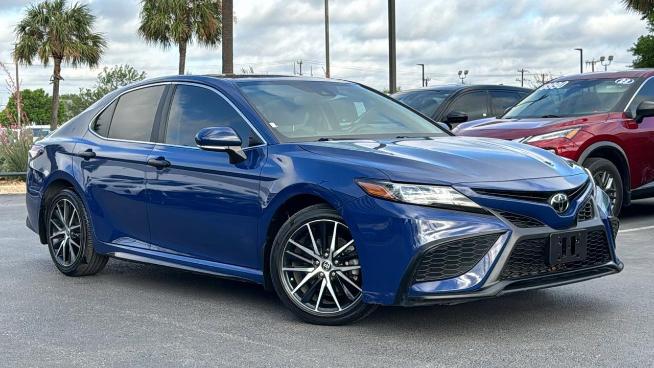 2023 Toyota Camry SE